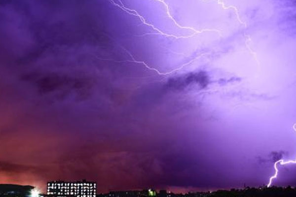 雷雨季節(jié)如何防護家用電器